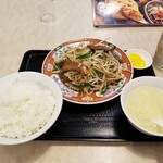 Chuuka Shokudou Ichiban Kan - レバニラ炒め定食。