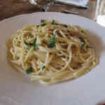 フィオレンティーナ - いろいろ茸のクリームソース　白トリュフ風味