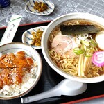 ラーメン まつなが - 料理写真: