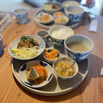 토우보우유우 카페 Cafe stand tOt