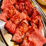 和牛放題の殿堂 秋葉原 肉屋横丁 焼肉 - 