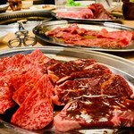 和牛放題の殿堂 秋葉原 肉屋横丁 焼肉 - 