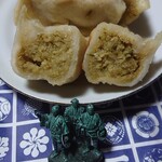 桃苑 - 餃子５個600円　断面