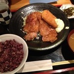 黒豚庵 渋谷桜ヶ丘店 - ある日の豚しょうが焼きとカニクリームコロッケ定食