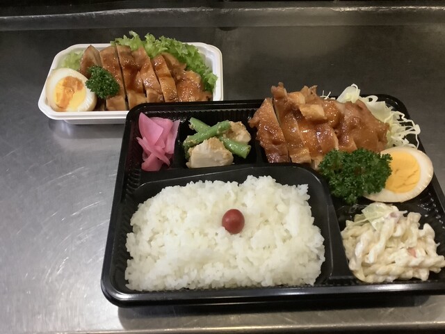 Tezukuri Bentou &amp; Oshokuji Dokoro Saku Saku