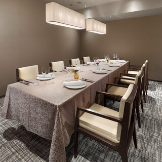 完全個室完備◆上質な空間とサービスを堪能。記念日や接待に