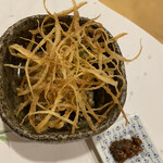 味乃しゅうか - 牛蒡チップ　こんもりの下は忘れた