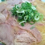 とりとんこつらーめん 満月堂 - とりとんこつラーメン(¥680)