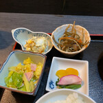 お食事処みなり - 小鉢たち