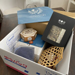 코코페리 - 두 분이서 한 상자*
      (^o^)/*, 딥과 바구니에 담긴 만두를 즐겼습니다.