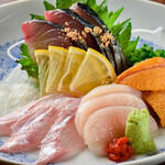 Sakanadokoro Tachibana - 刺身盛り合わせ　その日にあがった旬のいい魚を使ってます