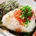 Salmon roe, green onion Onigiri