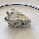 KINOKUNIYA - 羊の乳で作られる青カビチーズ (山羊でも牛でもない)