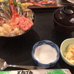 Washoku Resutoran Tonden - 2021年2月
                        旨いわしの海鮮ちらし丼　税別¥1490