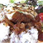 カフェ&デリ インディゴコーヒー - チーズとソースたっぷり