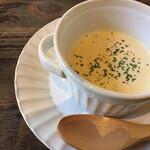 カフェ&デリ インディゴコーヒー - 最初のスープから胃袋わし摑み