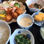 田中田式海鮮食堂 魚忠 （ウオチュウ） - 西鉄福岡（天神）/定食・食堂 
