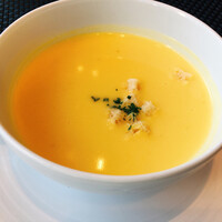 ポム・ダダン - 