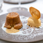 ARMONICO - カルバドスとアーモンドとプルーンのトルテリーニ、 バニラのアイス