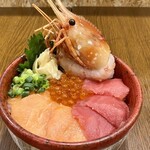 Shinjuku Gyoen Icchoume - 【4色海鮮丼】本鮪 サーモン いくら ぼたん海老¥1,980