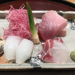 日本料理 太月 - フルコース１６５００円。メジマグロ、鯛、アオリイカ。メジマグロとは思えないほど、脂のりも旨味もしっかりあります（╹◡╹）（╹◡╹）