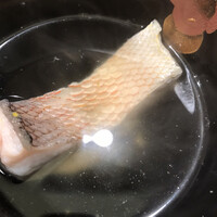 日本料理 太月 - フルコース１６５００円。甘鯛の椀。削りたての鰹節と昆布出汁が素晴らしく、とーっても美味しくいただきました（╹◡╹）（╹◡╹）