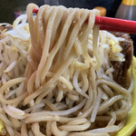 ラーメン イエロー - 麺は極太ワシワシ麺