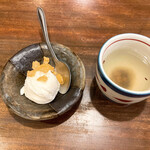 塩梅 - デザートのバニラアイスと梅昆布茶