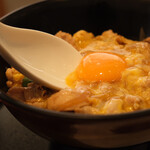 親子丼 ごっつ食べなはれ - 厳選たまごと軍鶏の親子丼