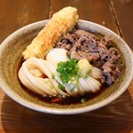 うどん屋 きすけ - ○豪快!!肉ぶっかけ 番外編(税込1,450円)
      (肉2倍･うどん大盛り･温泉玉子のせ)
      ○鯛ちくわの天ぷら(税込160円)