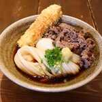 うどん屋 きすけ - ○豪快!!肉ぶっかけ 番外編(税込1,450円)
      (肉2倍･うどん大盛り･温泉玉子のせ)
      ○鯛ちくわの天ぷら(税込160円)