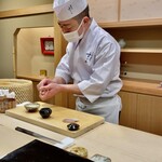 日本橋蛎殻町 すぎた - 端正な所作