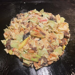 Okonomiyaki Monja Midori Teppan Dainingu - 