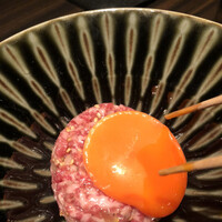 焼肉うしごろ 銀座並木通り店 - 黄身とろぉ～り