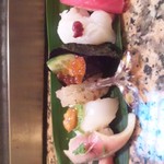 丸まん寿司 東通り店 - 写真撮りたかったので自分で並べました。