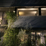 エル・バウ・デコラシオン - 1階がフラワーショップ。2階が完全予約制のレストランです。