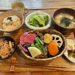 PUBLIC KITCHEN cafe - 