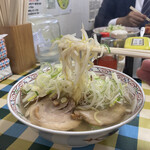 ラーメン 長さん - 麺リフトアップ