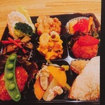 Sousaku Dainingu Wabisuke - お惣菜セット。こちらは予約可能。