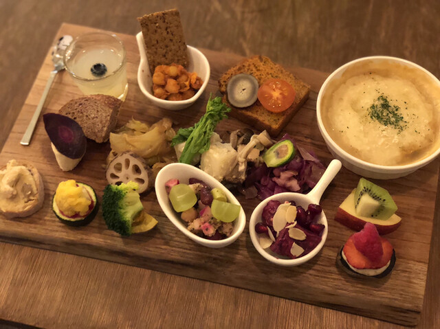 Plus Veganique Jiyugaoka 自由が丘 カフェ ネット予約可 食べログ