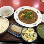 Toumaiya - 本日の日替り　麻婆豆腐定食＋シラスおろし(650円)