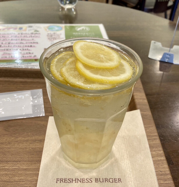 フレッシュネスバーガー 札幌北３３条店 Freshness Burger 北３４条 ハンバーガー 食べログ