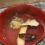 BAR・スナック きまぐれ 山菜ハンター - 松茸のお吸い物