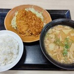 かつや - とん汁定食！