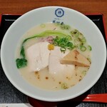 博多鶏ソバ 華味鳥 - 博多鶏白湯ソバ（950円）