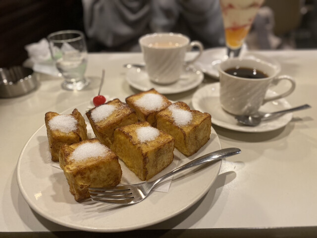 ドリヤード 梅田 喫茶店 食べログ