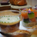 ラトリエ ドゥ ジョエル・ロブション - 断面