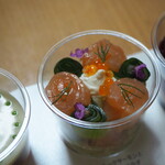 ラトリエ ドゥ ジョエル・ロブション - スモークサーモンとキヌアのサラダ