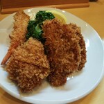 とんかつ燕楽 - ミックス定食（カキフライシーズン限定の内容です）