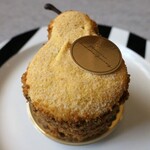 アヴランシュ・ゲネー - マカロン・ボジョレー